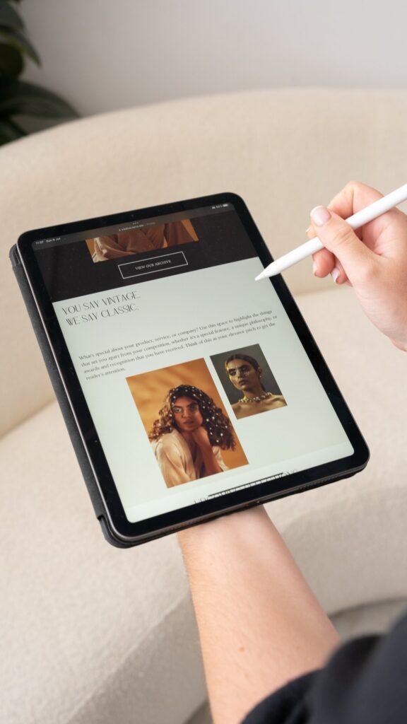 diseño branding en tableta